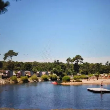 אתר קמפינג Mobilhome Au Bord De L'eau Lège-Cap-Ferret