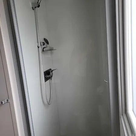 Mobilhome Au Bord De L'eau *